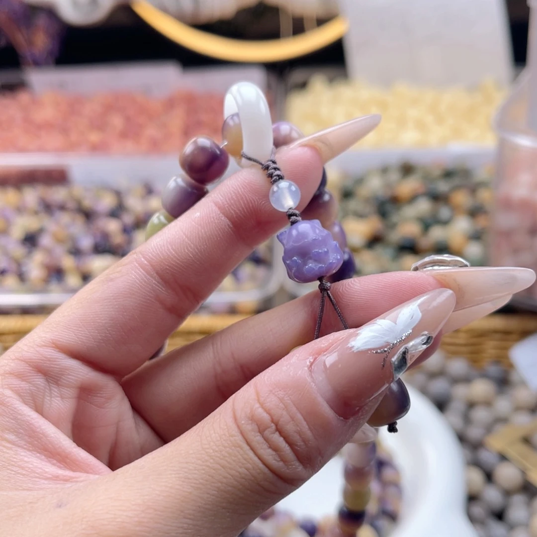 白玉菩提吊坠c12mm20颗。紫凤九