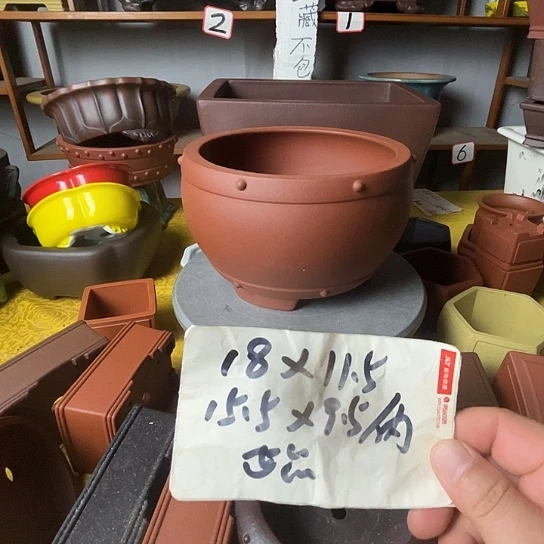 宜兴紫砂花盆一个