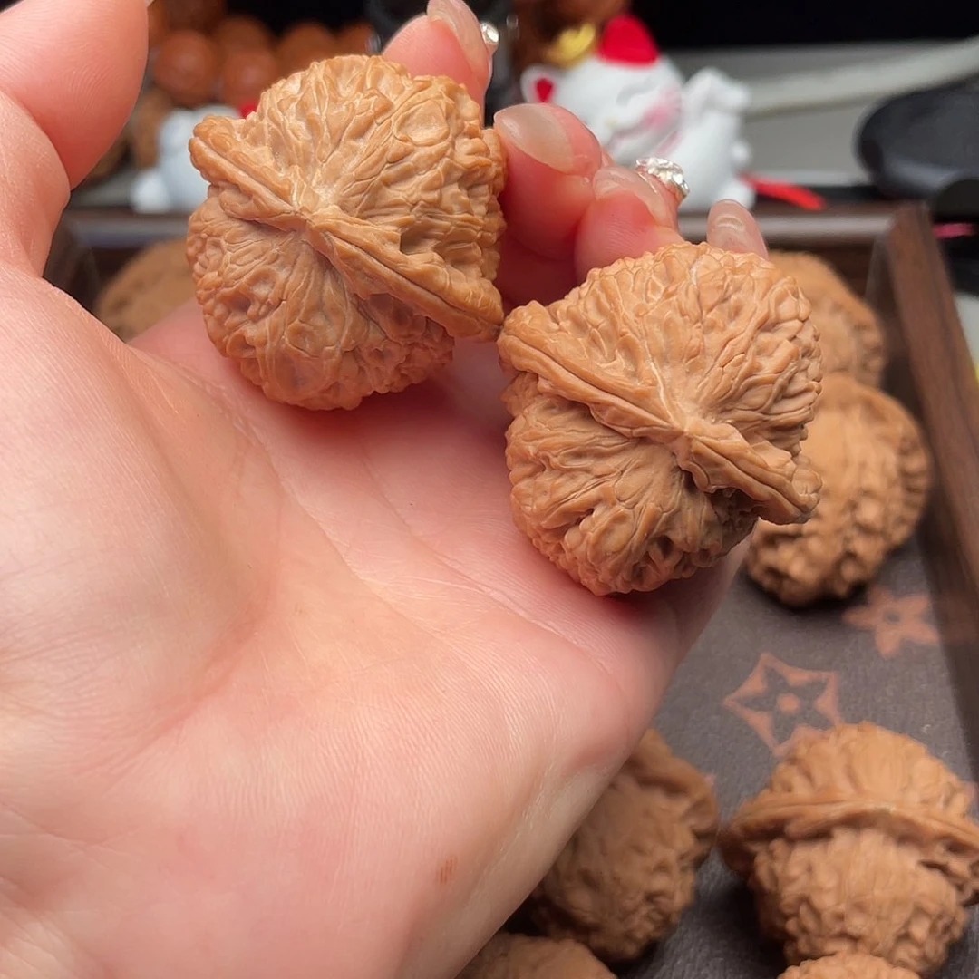 木（非红木类）白狮子39