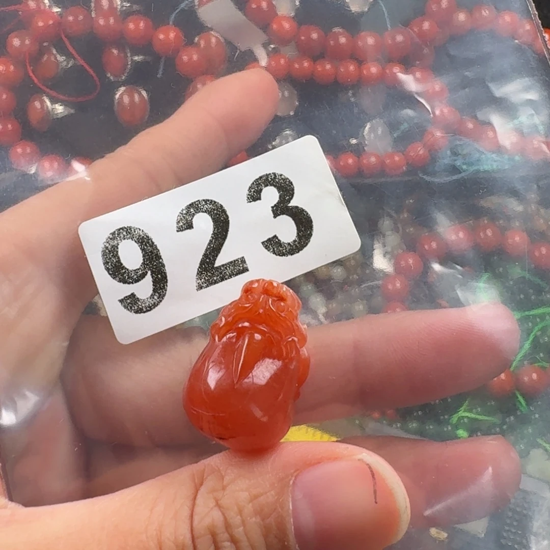 南红玛瑙未镶嵌珠宝奇石