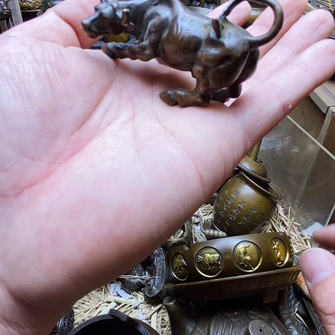 铜器精美摆件商品