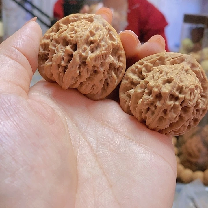 【闪购商品】文玩核桃把件43.5霞云岭