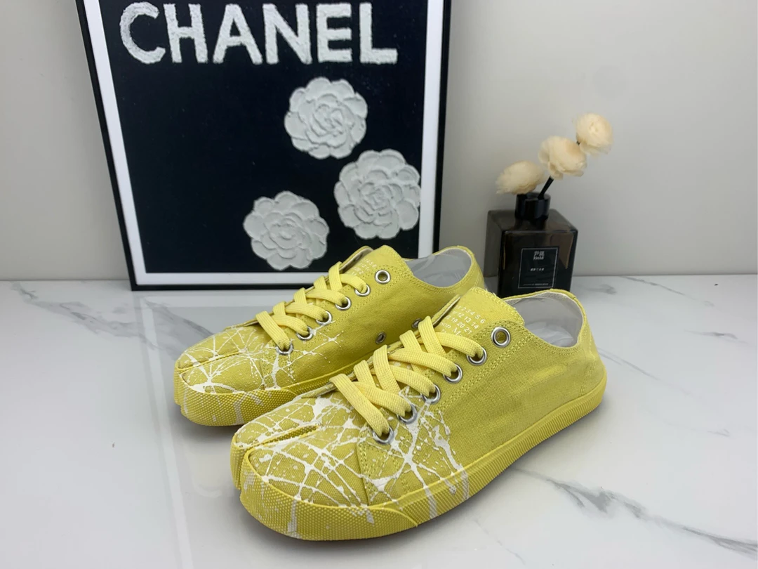 99新 Maison Margiela/梅森马吉拉 黄色泼墨分趾鞋37.5码/mg00037