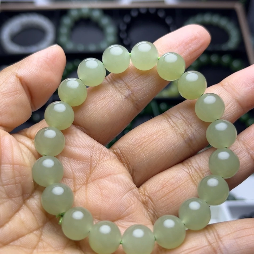 和田玉未镶嵌手串