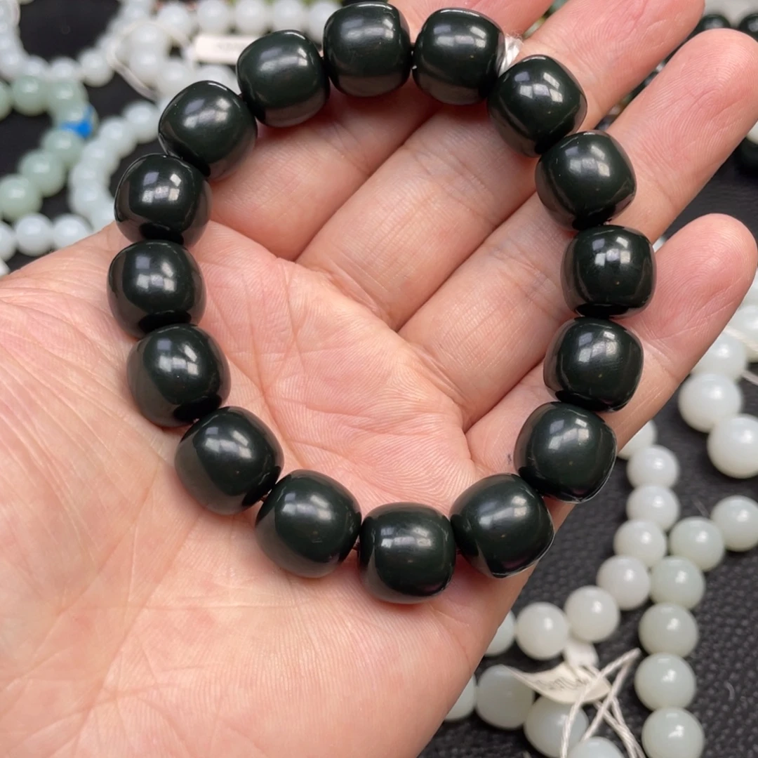 和田玉未镶嵌手链