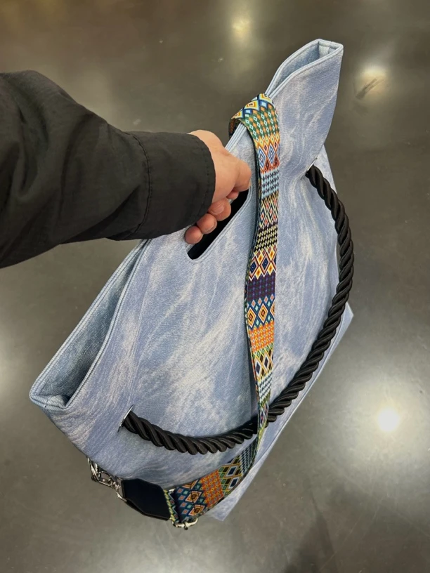 2025年春贵宝的包大容量上课通勤托特包宽肩带斜挎包高级感单肩