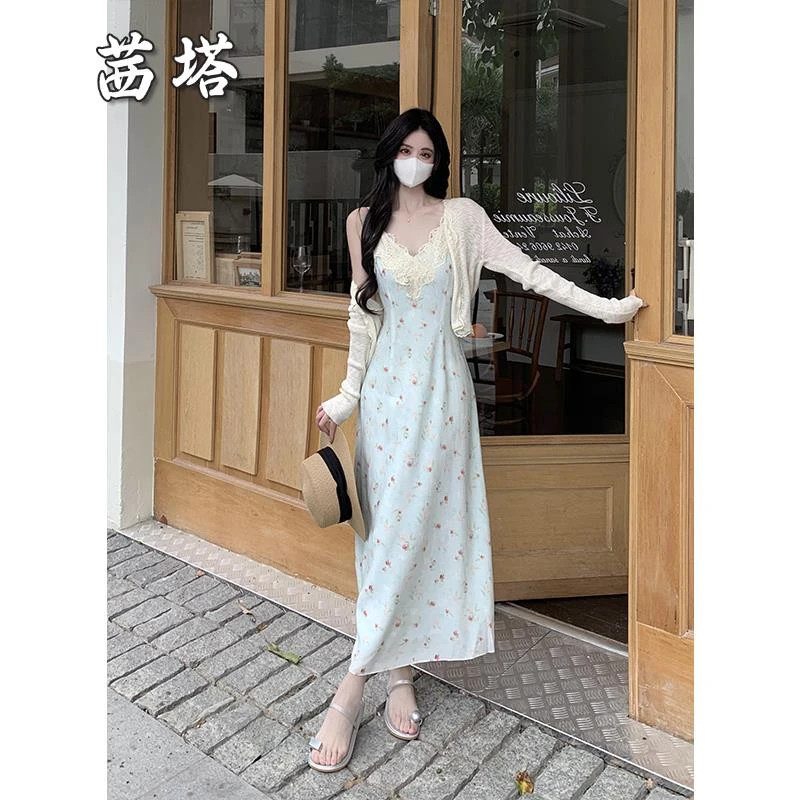 大码茶歇法式v领碎花吊带连衣裙女夏季胖mm显瘦轻奢高级感长裙子