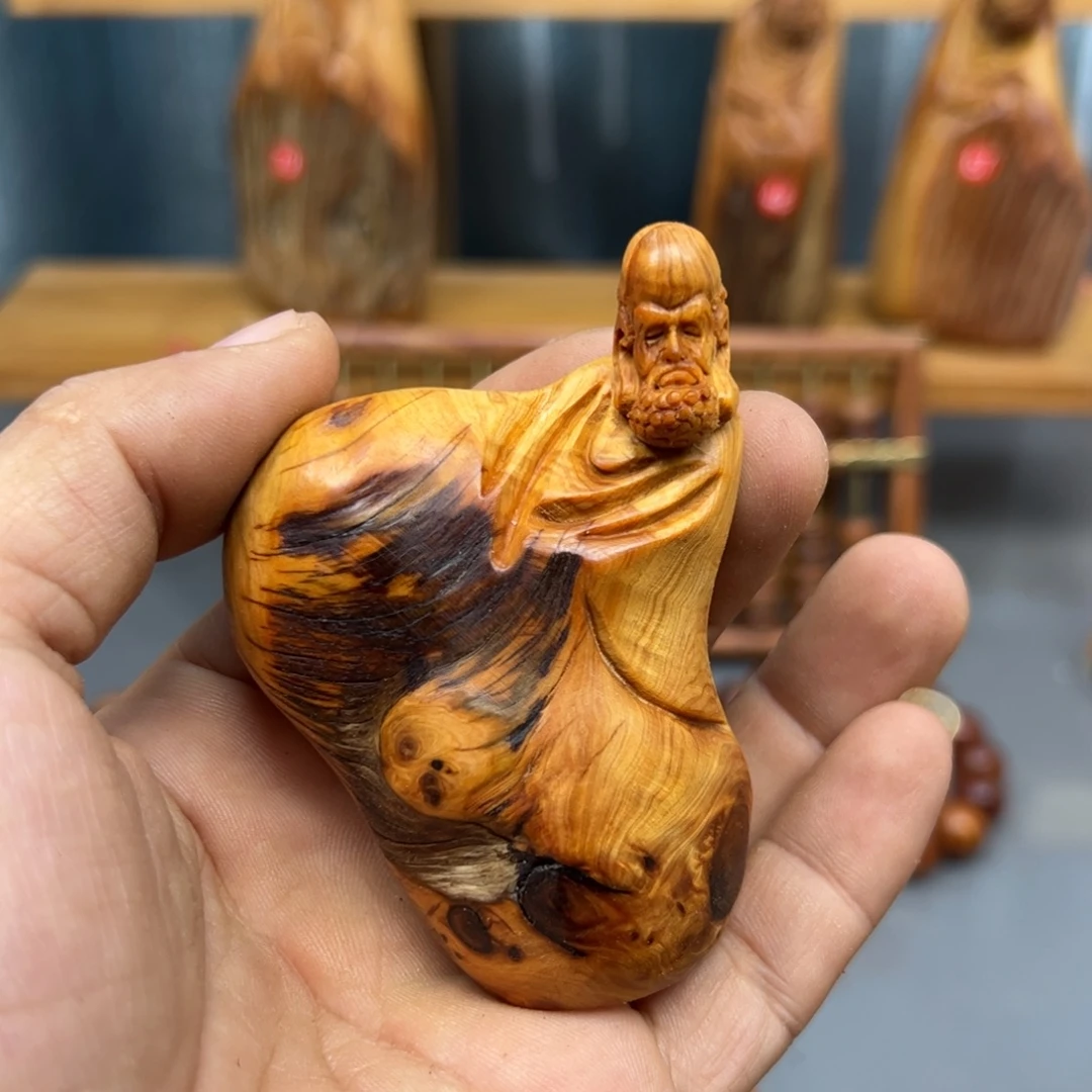 一***秋木崖柏木摆件手把件
