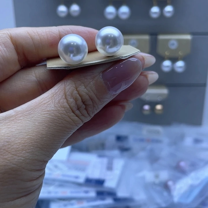 淡水珍珠银S925镶嵌耳饰