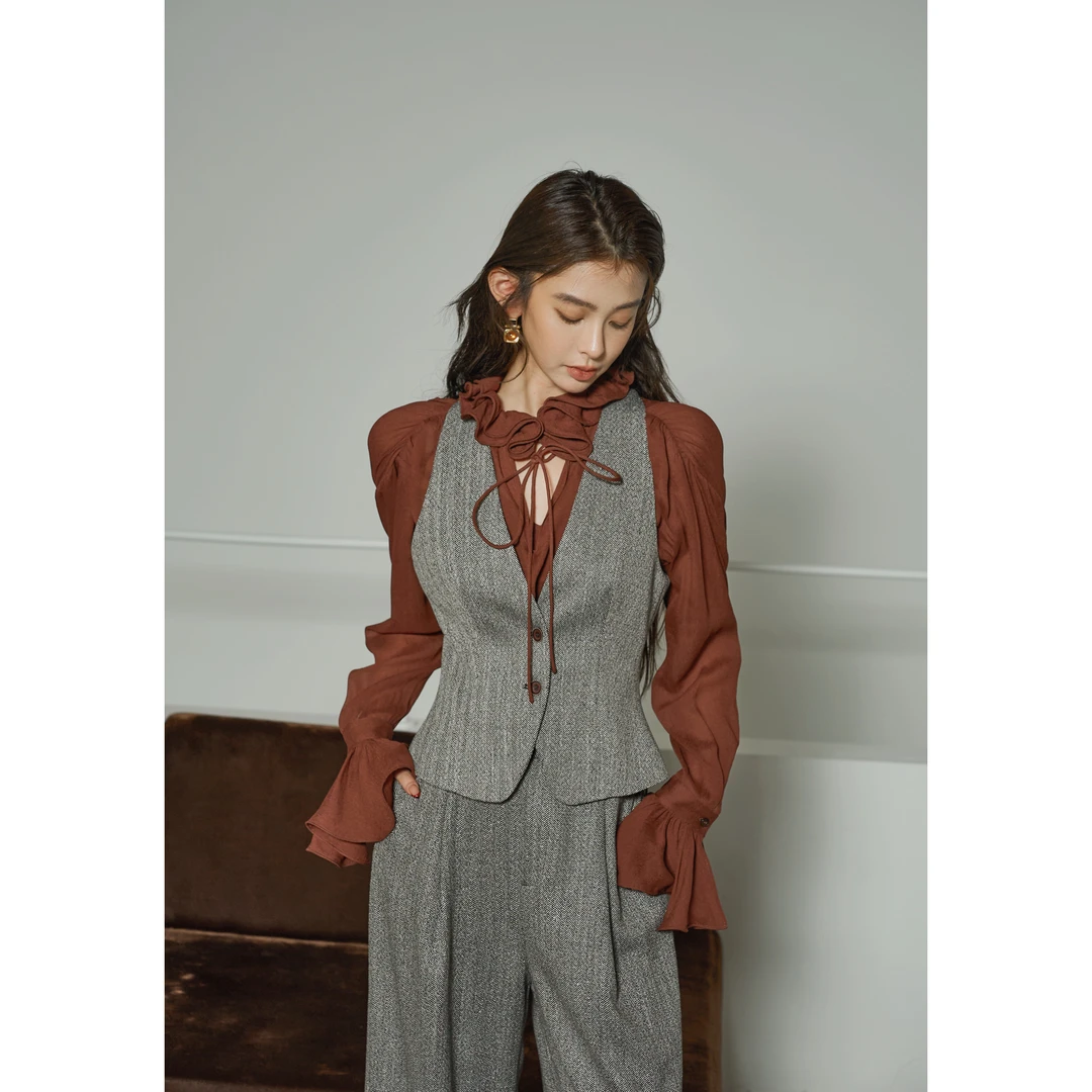 【小城故事】时髦精的马甲套装 25春挖肩立裁西背直筒休闲长裤