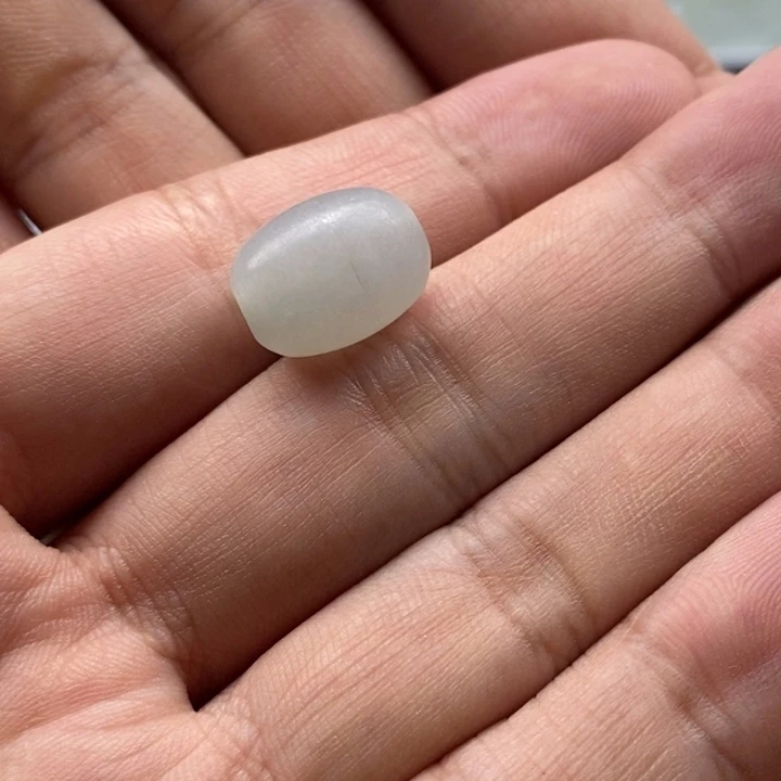 定制翡翠未镶嵌ǒ桶珠