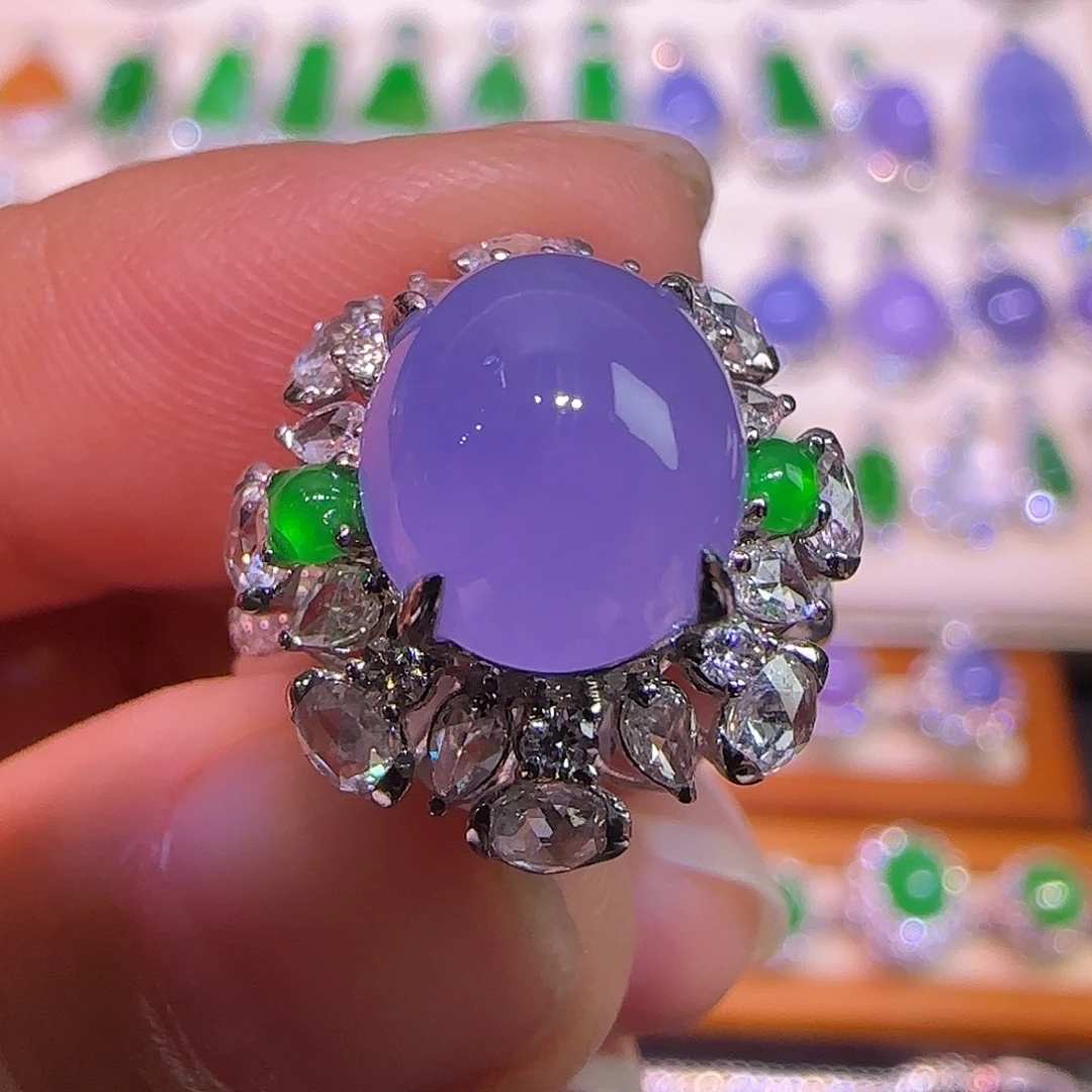 翡翠18K金镶嵌戒指