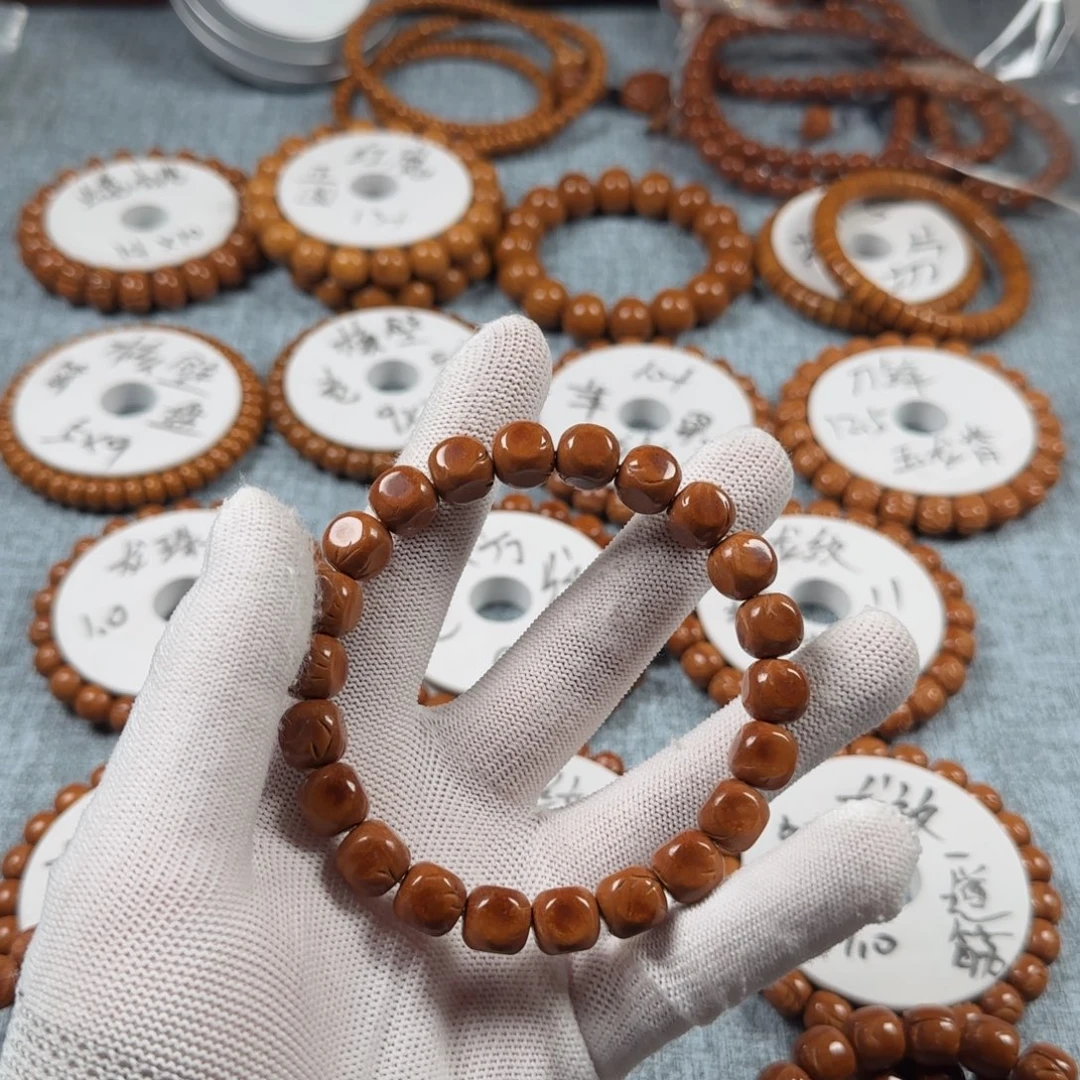 哎***！桃核手串9.9龙纹六方