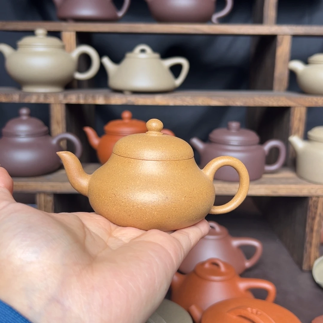 空****茶壶紫砂微瑕黄金段梨形100毫升