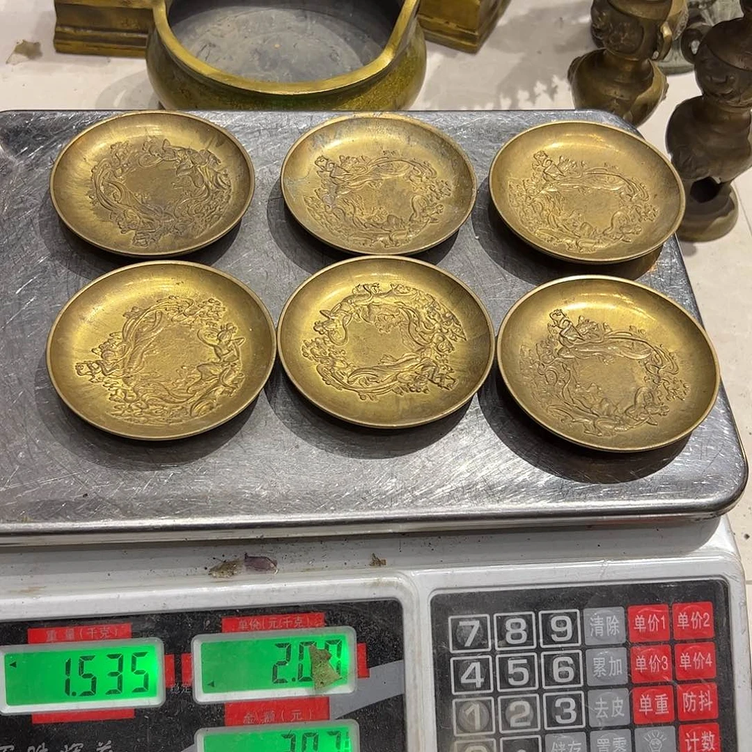 云*虎微瑕疵黄铜摆件工艺品