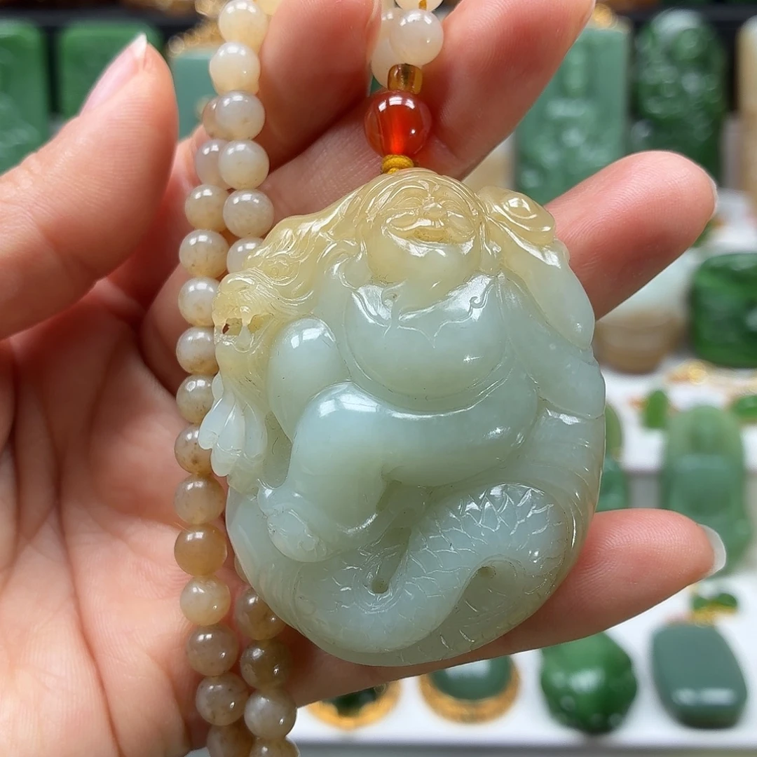 和田玉未镶嵌颈饰