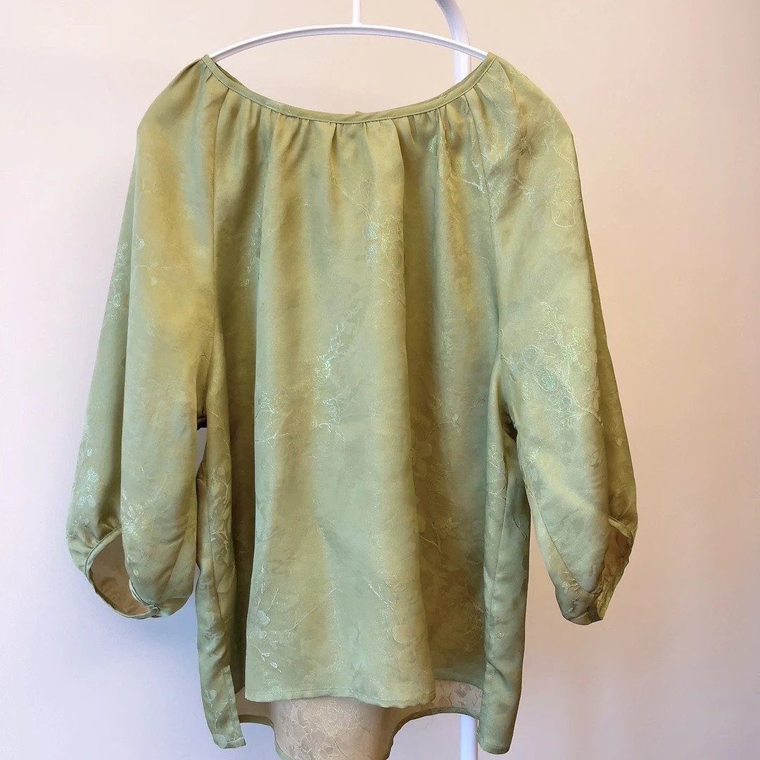 真丝上衣女夏季桑蚕丝花罗织金绢圆领流浪衫灯笼袖洋气2025新