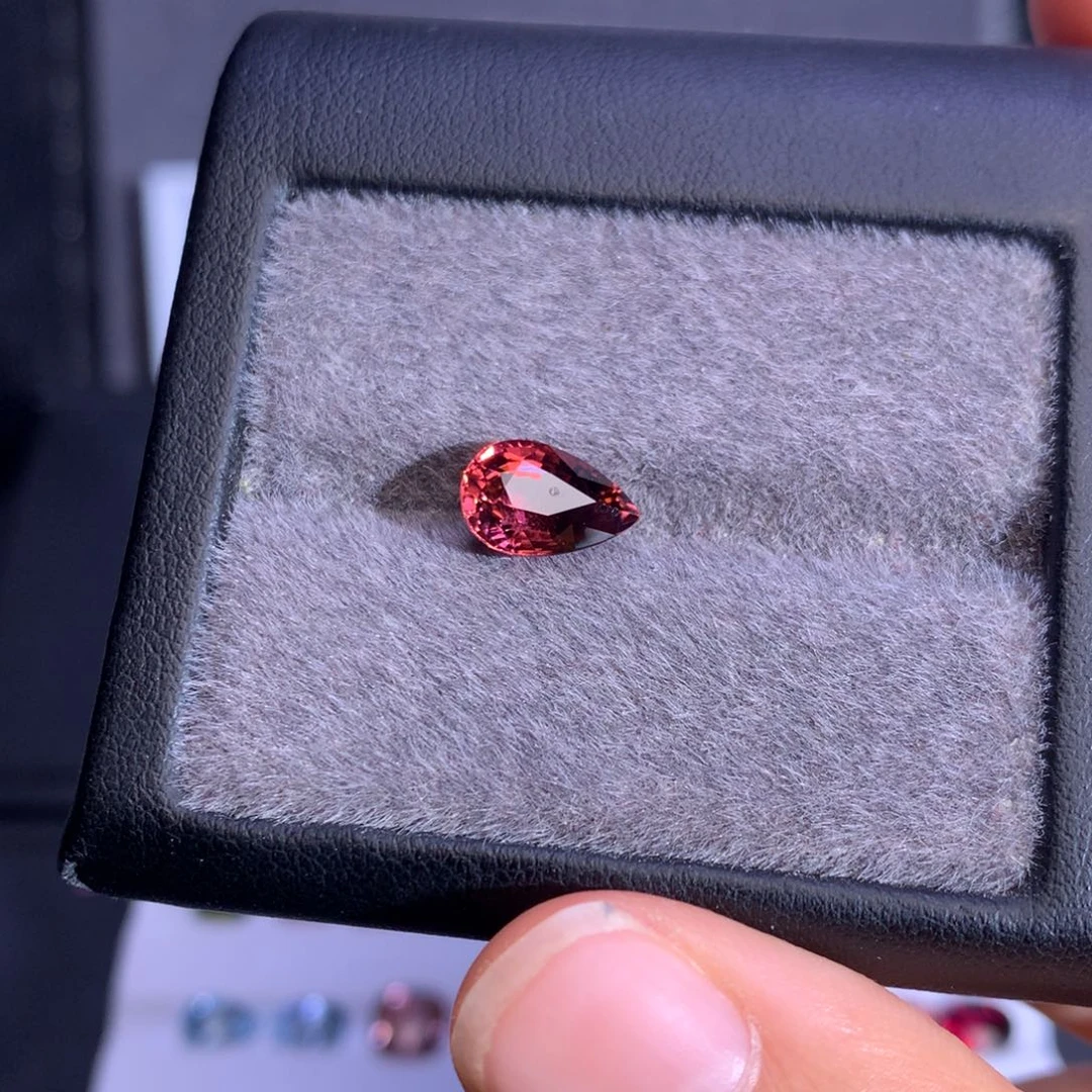 珠宝奇石未镶嵌碧玺2.2ct