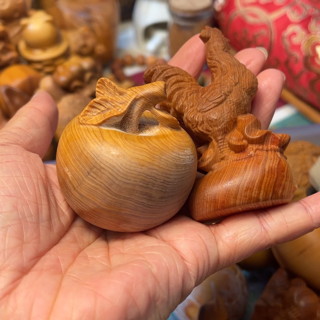 只***山把件柏木崖柏手把件