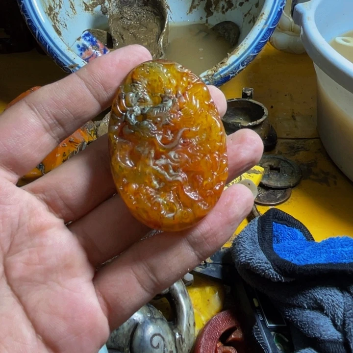 颈饰未镶嵌和田玉（糖玉）