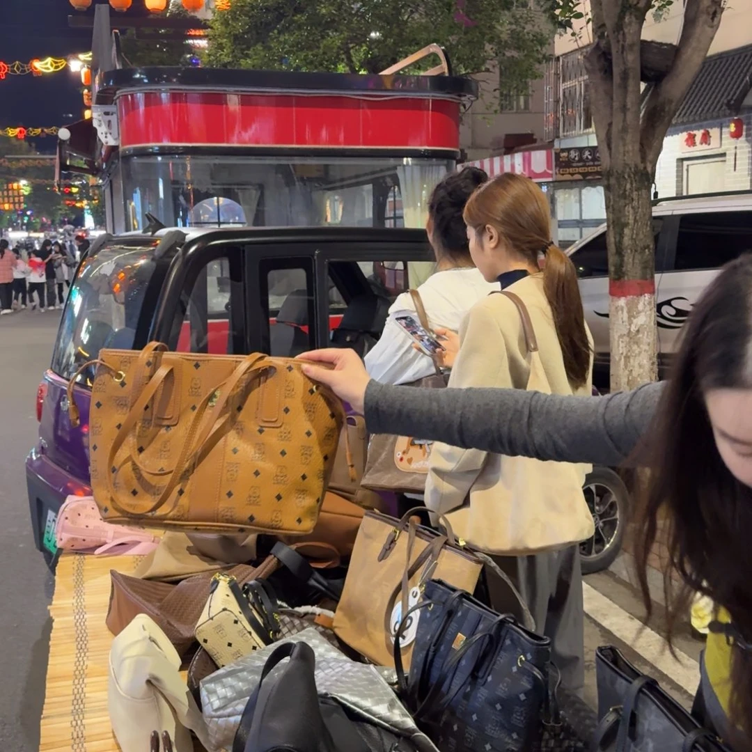 PVC中号麦兜熊托特包