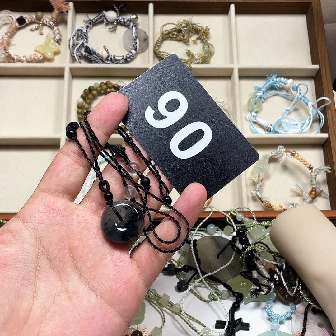 团***喵合金蛇纹石玉颈饰