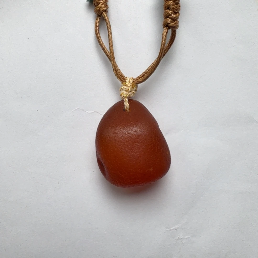 琥珀未镶嵌颈饰全皮原石