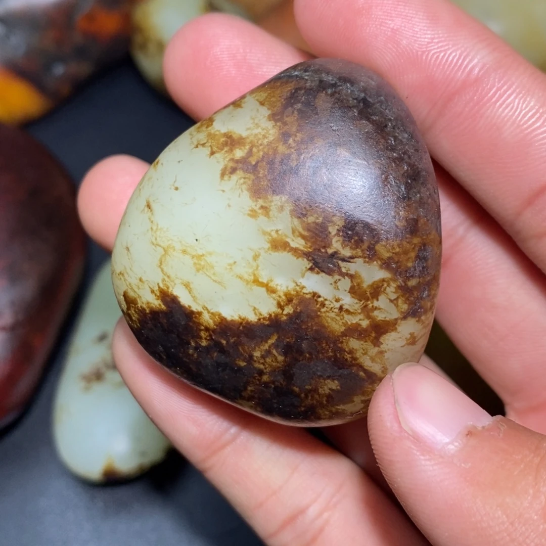 和田玉未镶嵌珠宝奇石