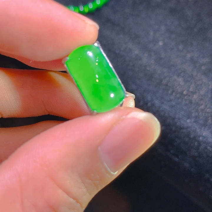 【闪购商品】翡翠颈饰银S925镶嵌翡翠