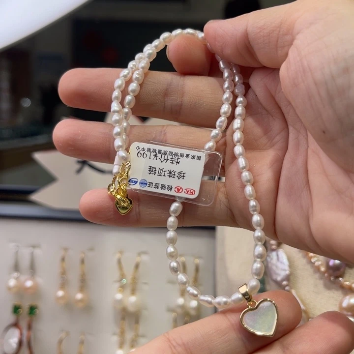 淡水珍珠颈饰合金