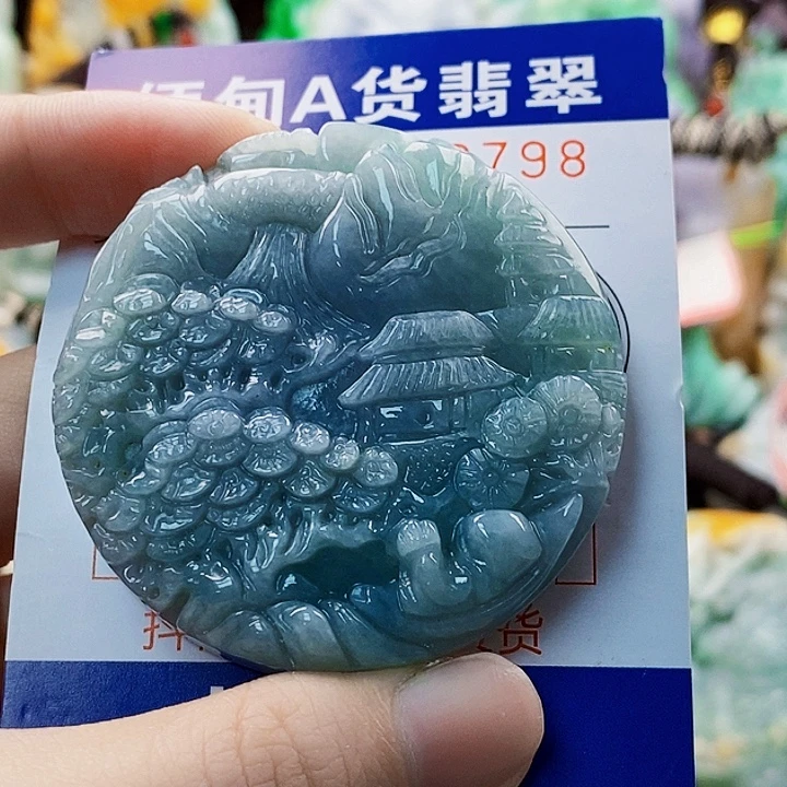 吊坠(不含链)未镶嵌翡翠