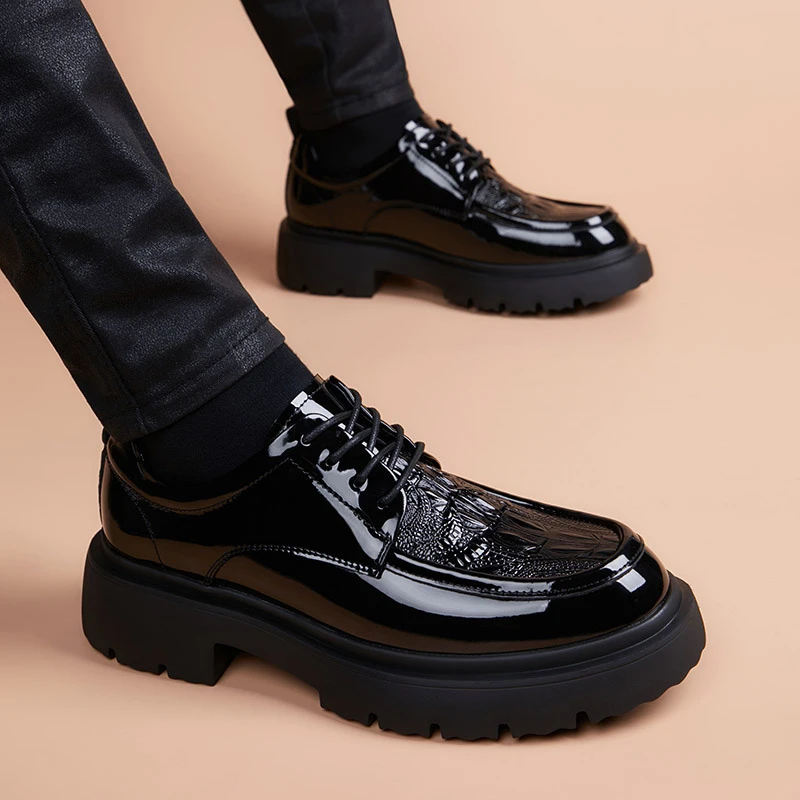 潮流圆头系带厚底皮鞋男透气英伦风商务新款黑色百搭休闲男士皮鞋