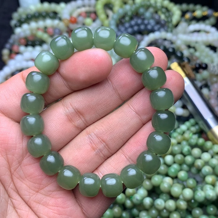 和田玉未镶嵌手串