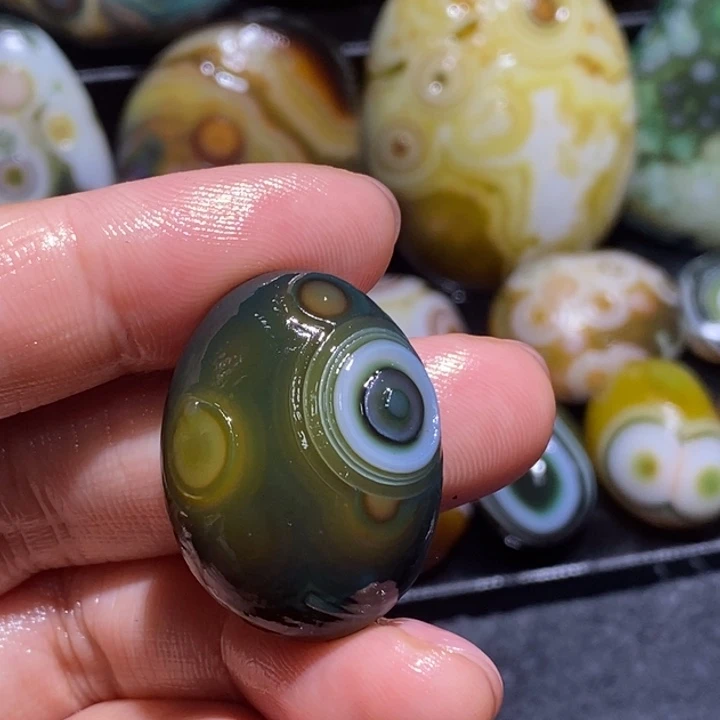 玛瑙/玉髓未镶嵌珠宝半成品116