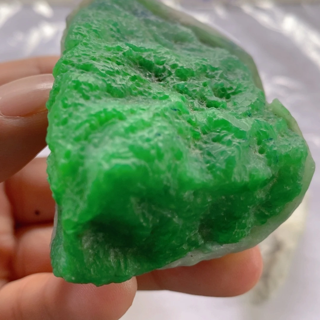 定制翡翠未镶嵌翡翠片料定制大色料