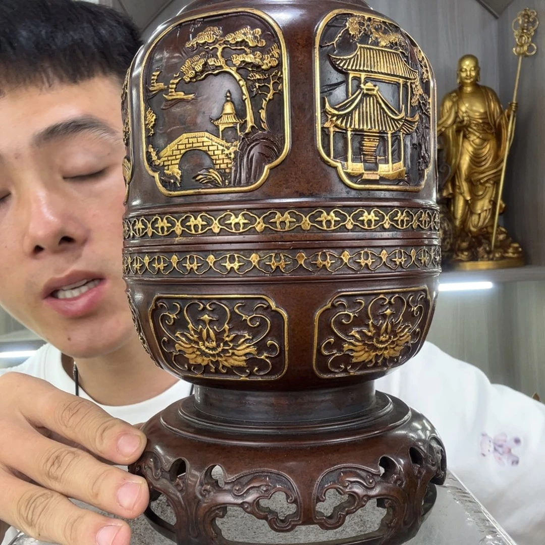 过***…佛像的造型和造型都很精美