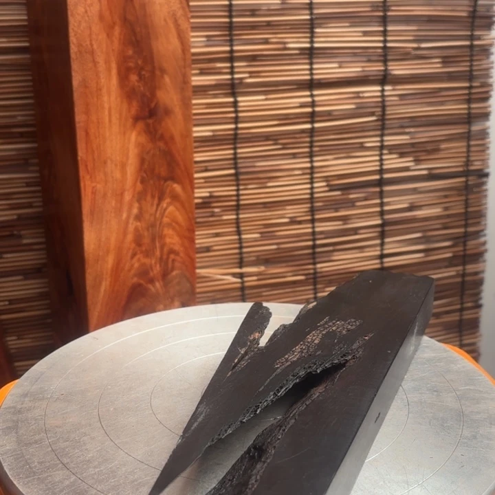 老***股大叶紫檀（黑酸枝木类）