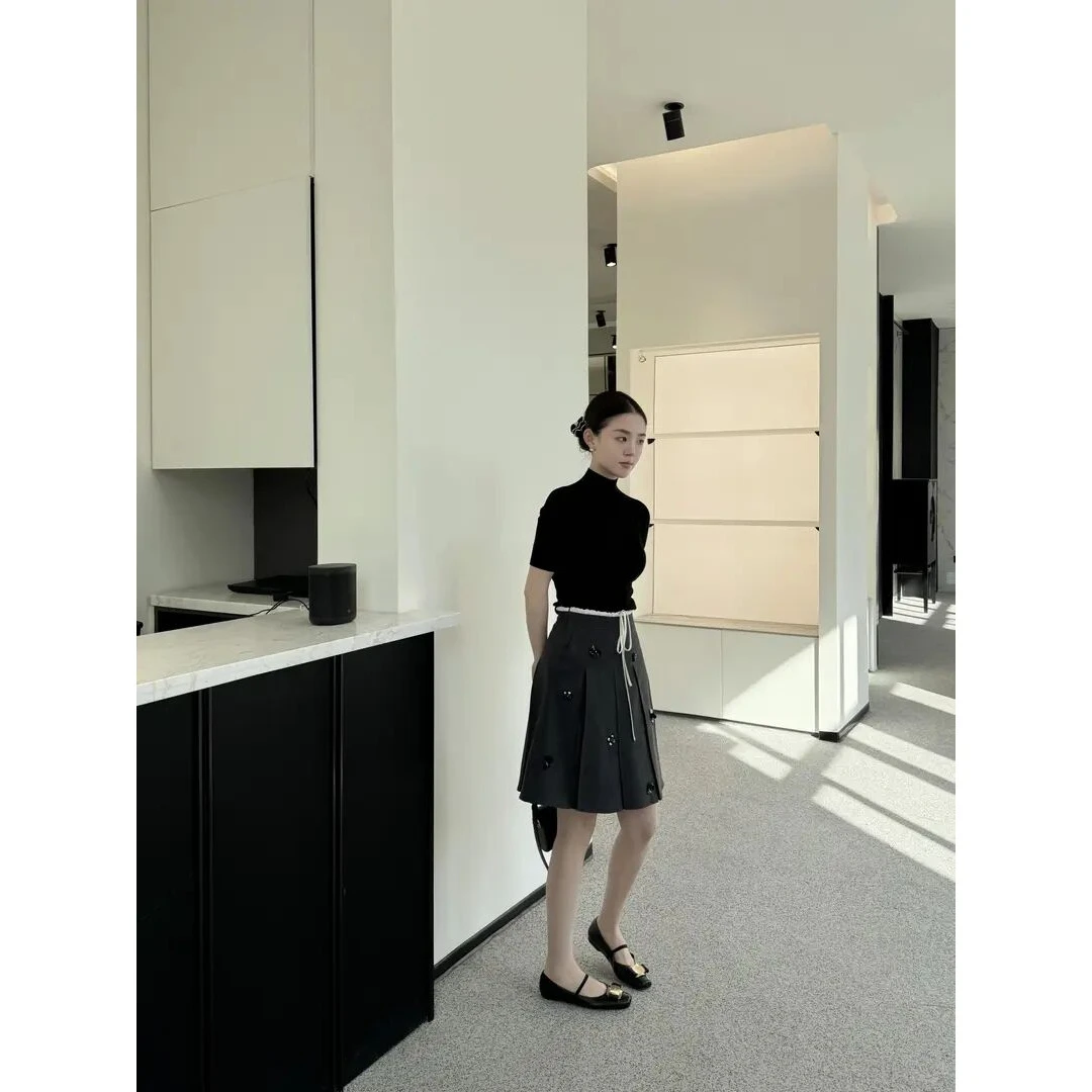 法式黑色半高领正肩短袖修身高级感中袖上衣百搭百褶半身裙套装