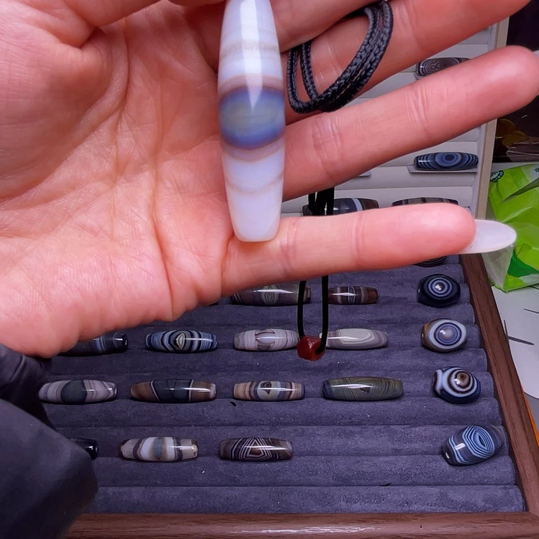 管***哥玛瑙/玉髓未镶嵌颈饰