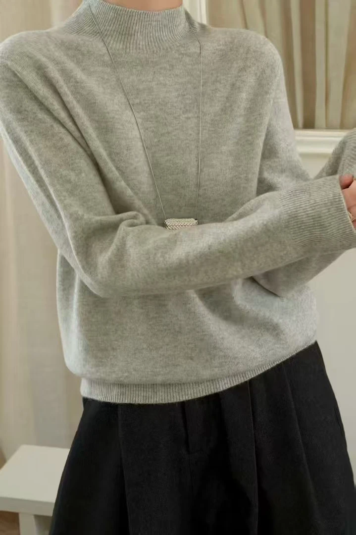 女士半高领一线成衣纯色羊毛衫