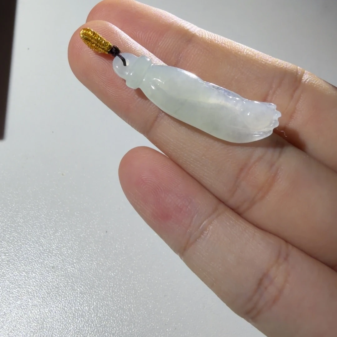 颈饰未镶嵌翡翠好