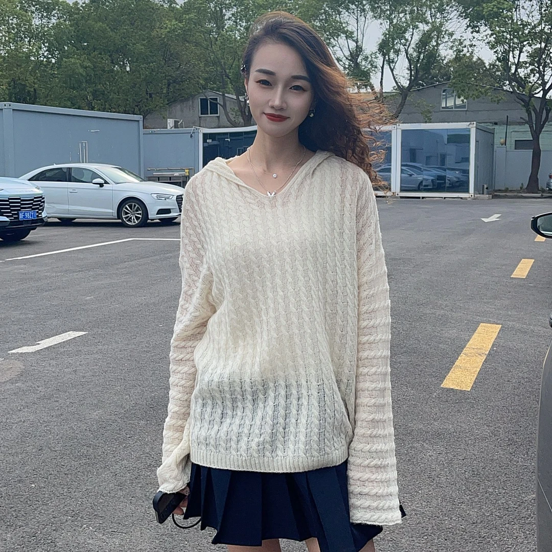 羊毛连帽针织上衣通勤薄款慵懒风套头女重工绞花长袖