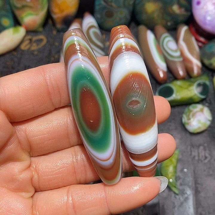 曦***玛瑙/玉髓合金颈饰