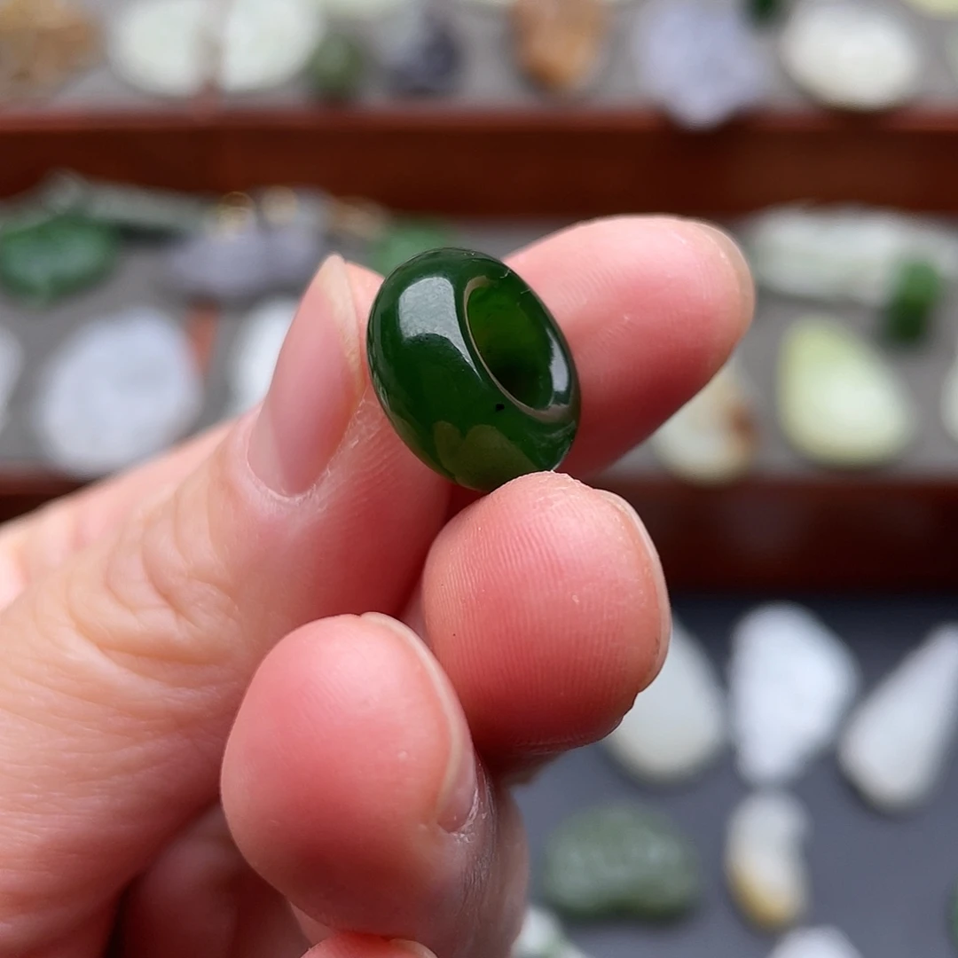 和田玉未镶嵌颈饰碧玉跑环配饰