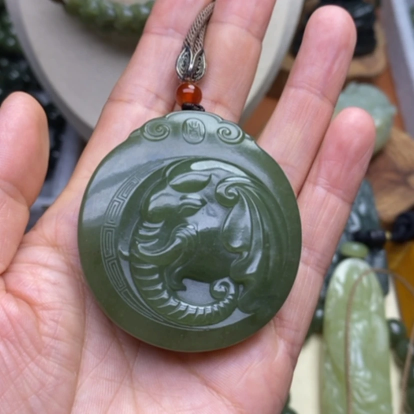 【闪购商品】未镶嵌和田玉挂件侯*