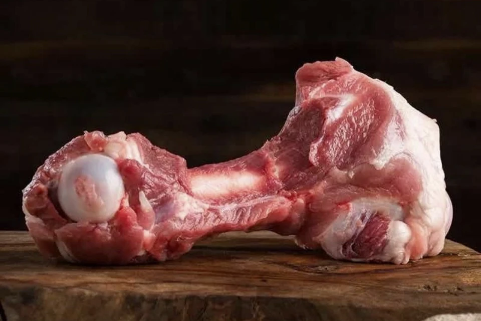 大棒骨筒骨满满的骨髓东北纯粮大猪（冷冻一晚上第二天揽收）