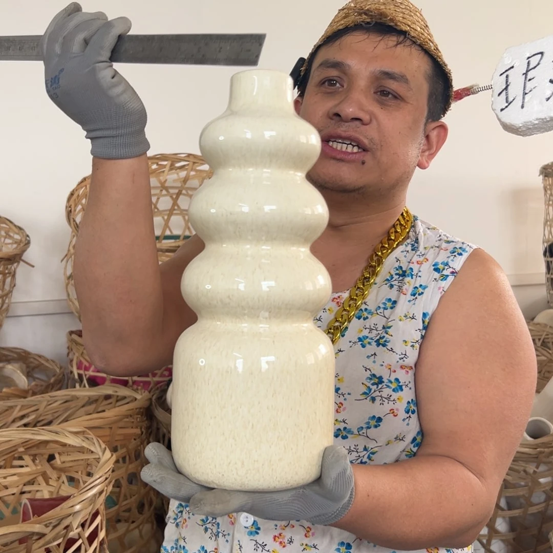 摆件75 号高中低温陶瓷工艺瓶（部分微瑕）