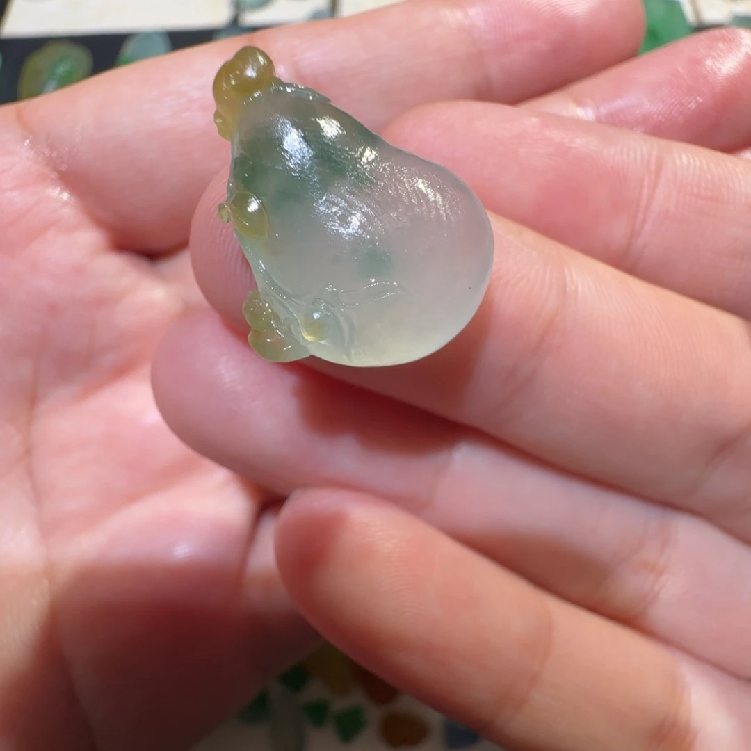 定制翡翠未镶嵌冰种彩色福瓜