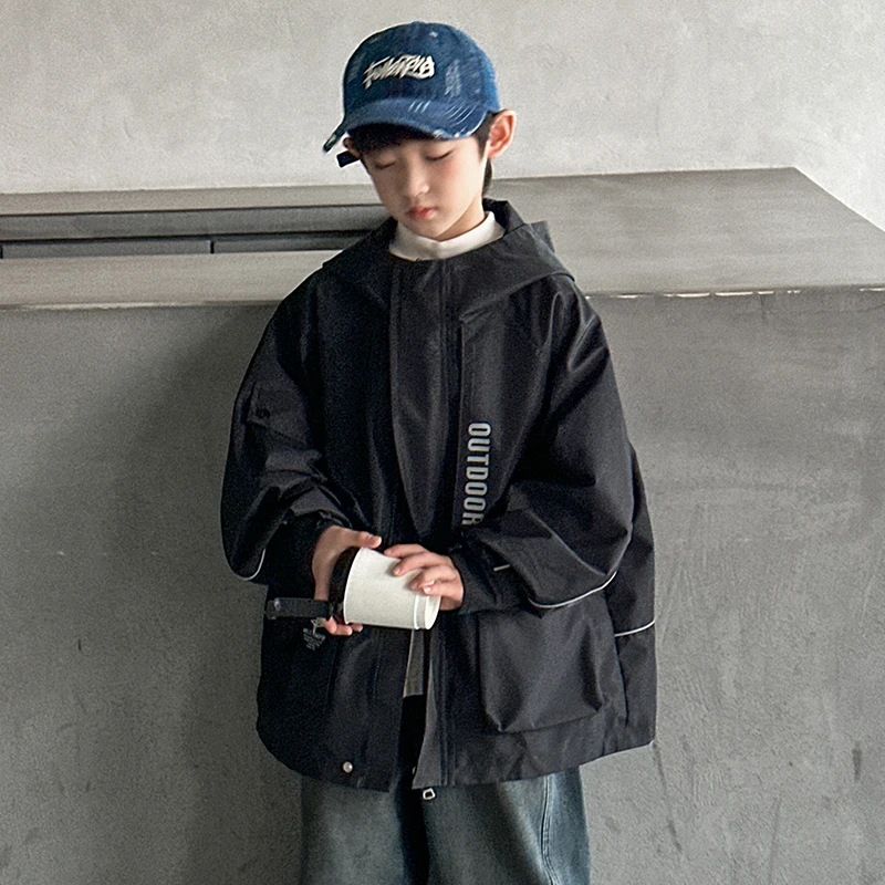 男童连帽宽松时尚风衣夹克外套2025年春季新款中大男童百搭外套潮