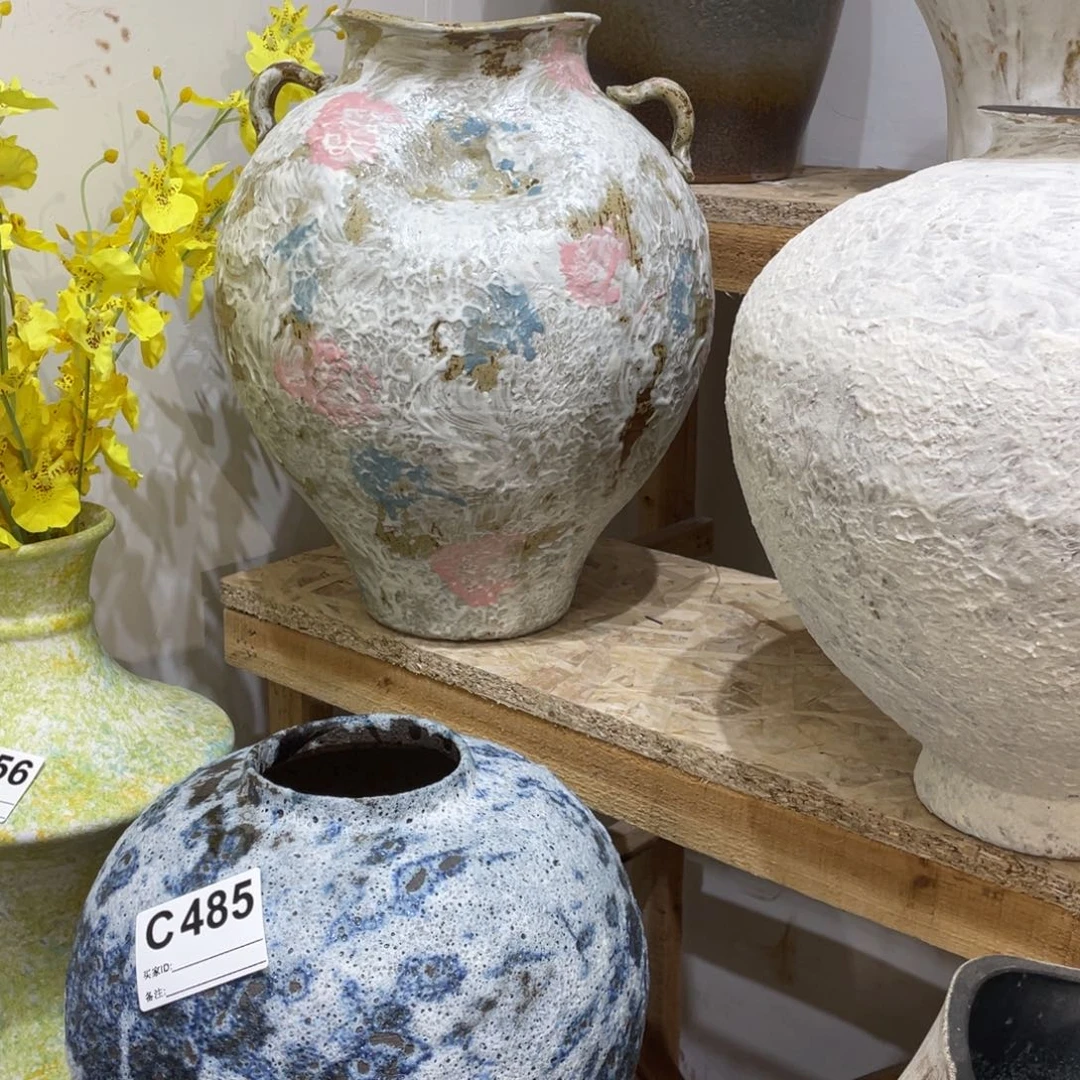 白泥花瓶景德镇陶瓷艺术研究院